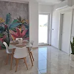 Mimi Luxury Lejlighed